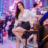 Dang  Yen Nhi 